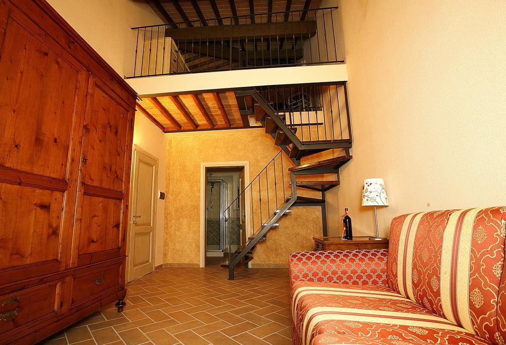 Bacco A Petroio Villa Vinci Room photo
